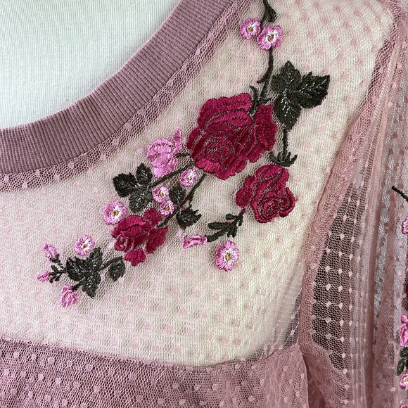 NWT NY Collection Embroidered Blouse - Picture 8 of 12